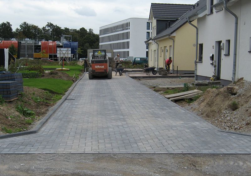 Privatstrasse Betonpflaster