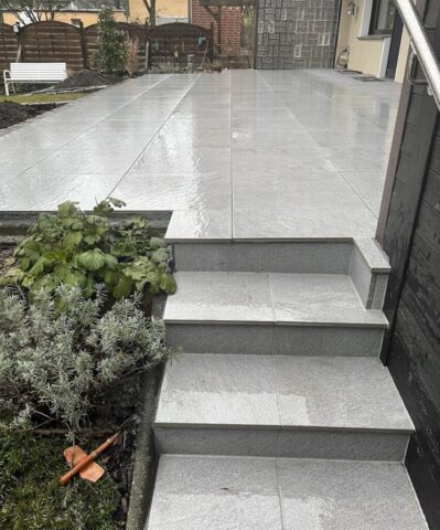 Stufen Keramik Legstufen Keramik Treppenbau Keramikplatten Feinsteinzeugplatten Pflasterarbeiten Terrassenbau Gartenbau Duisburg