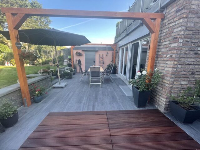 Keramik & Holz Holzterrasse Keramikterrasse Terrassenbau Gartengestaltung GaLaBau Duisburg